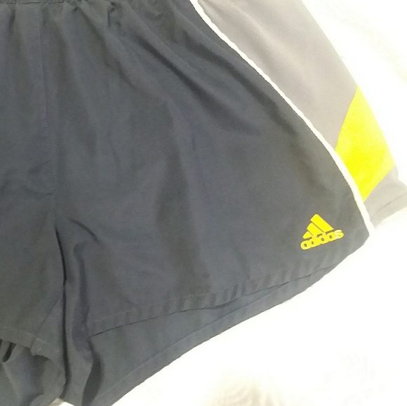 ADIDAS - Picture 4 of 6